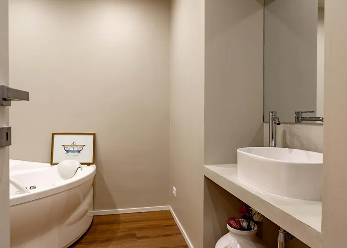 H11 The Queen's Ariston - Centro Apartament San Remo