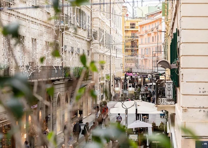 H11 The Queen's Ariston - Centro